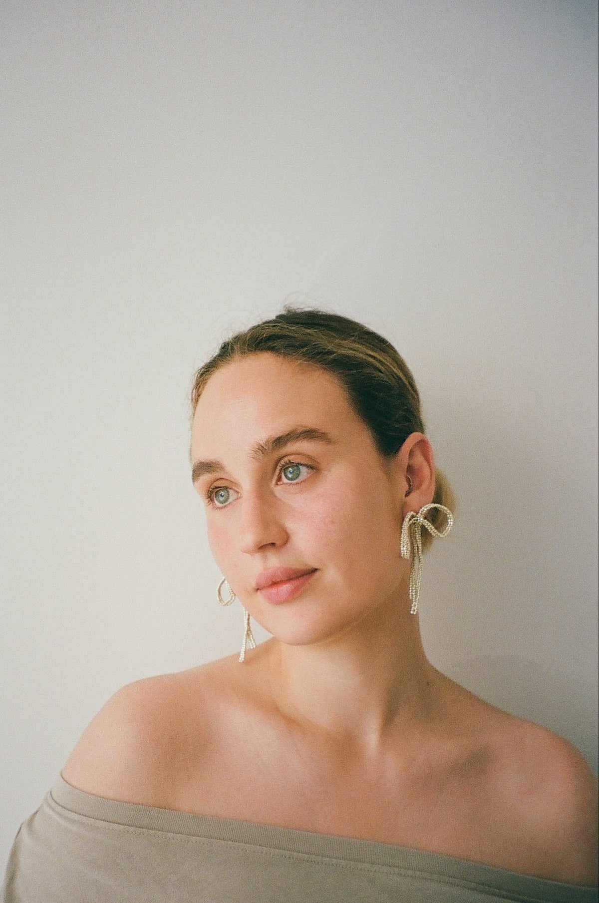 SILVER BIG BOW EAR STICKS