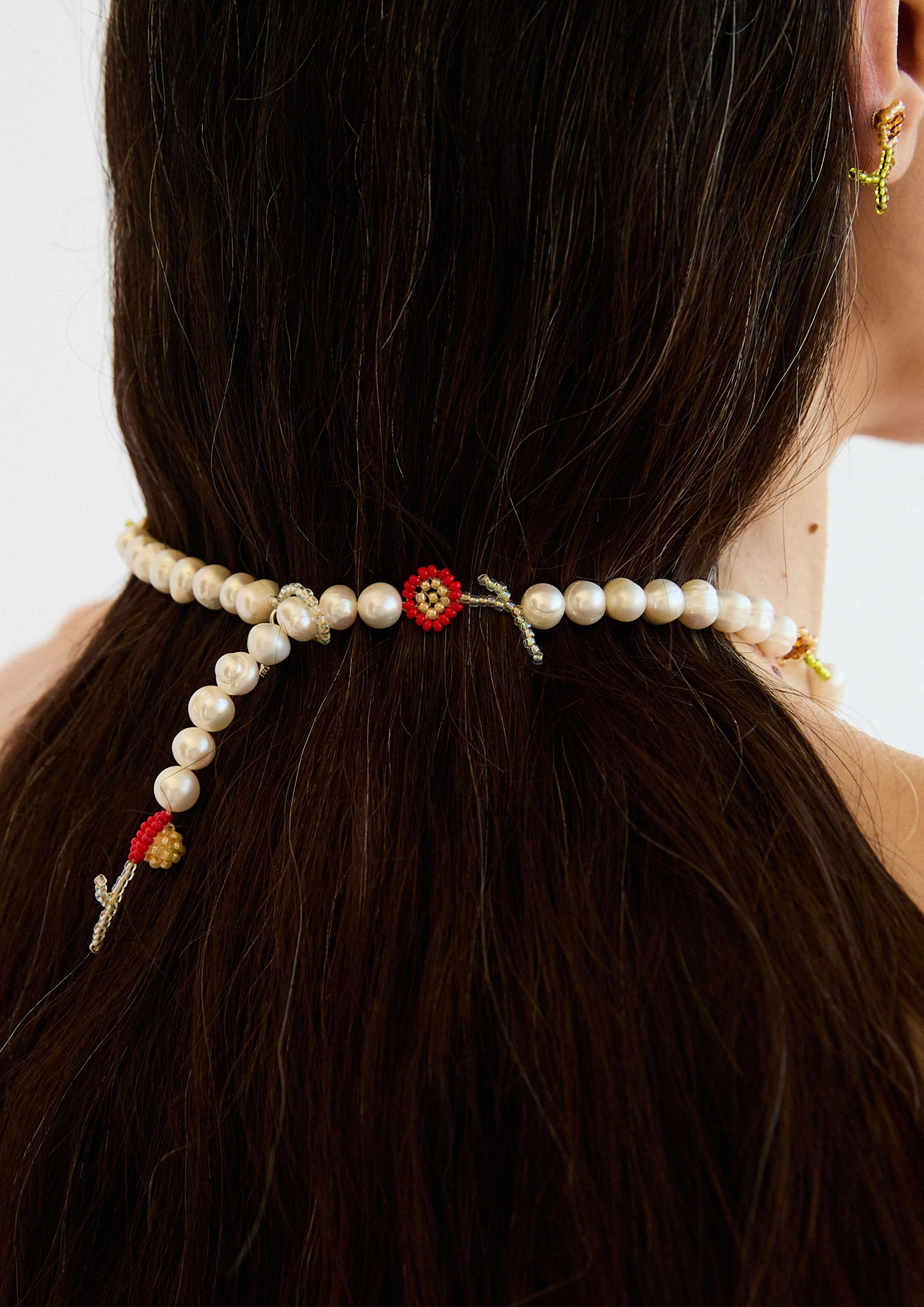 Multi Pearl Flor Necklace