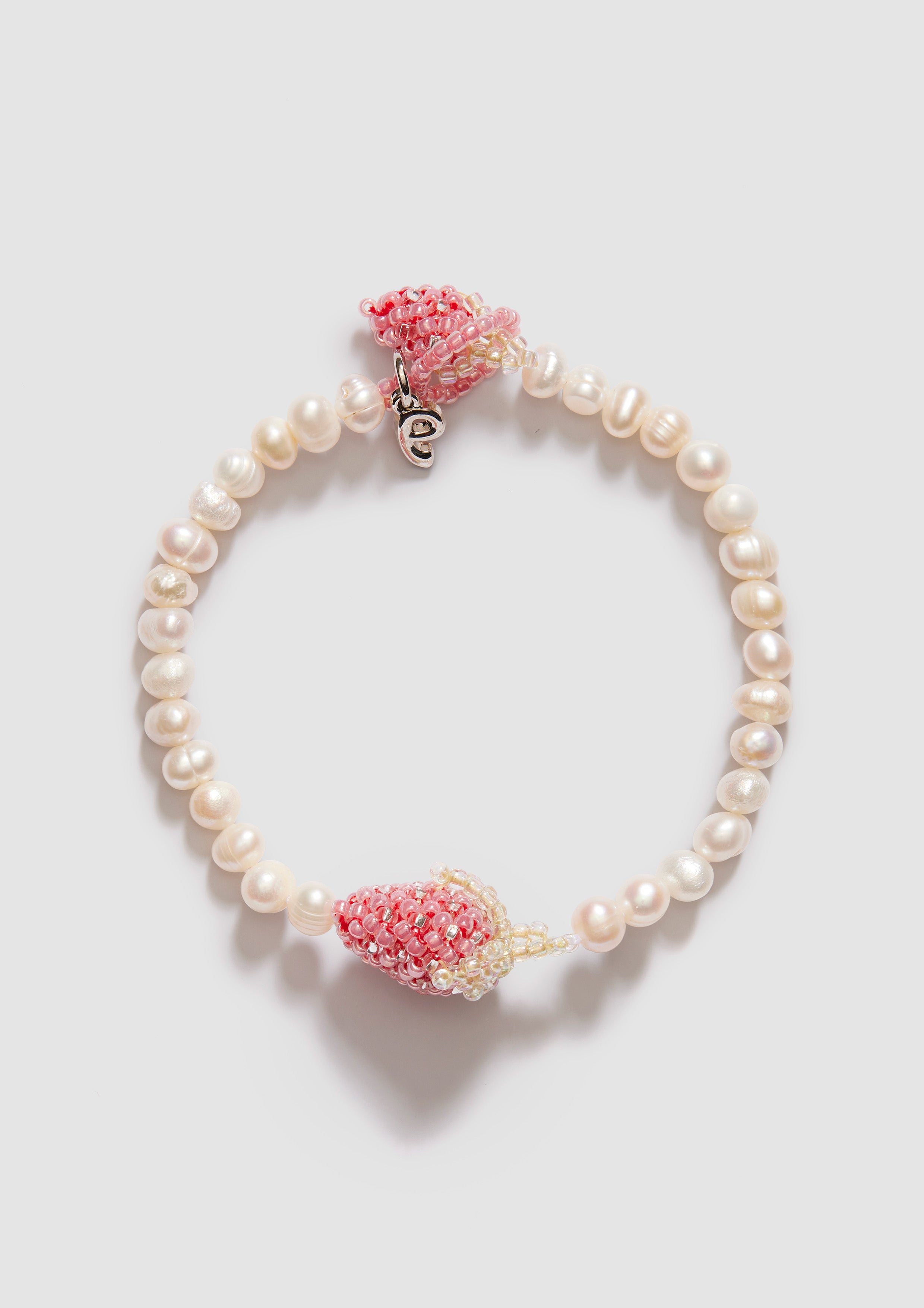 【関税込み】Pura Utz ホワイト Strawberry パール ブレスレット White Pearl Strawberry Bracelet by Pura Utz on Sale