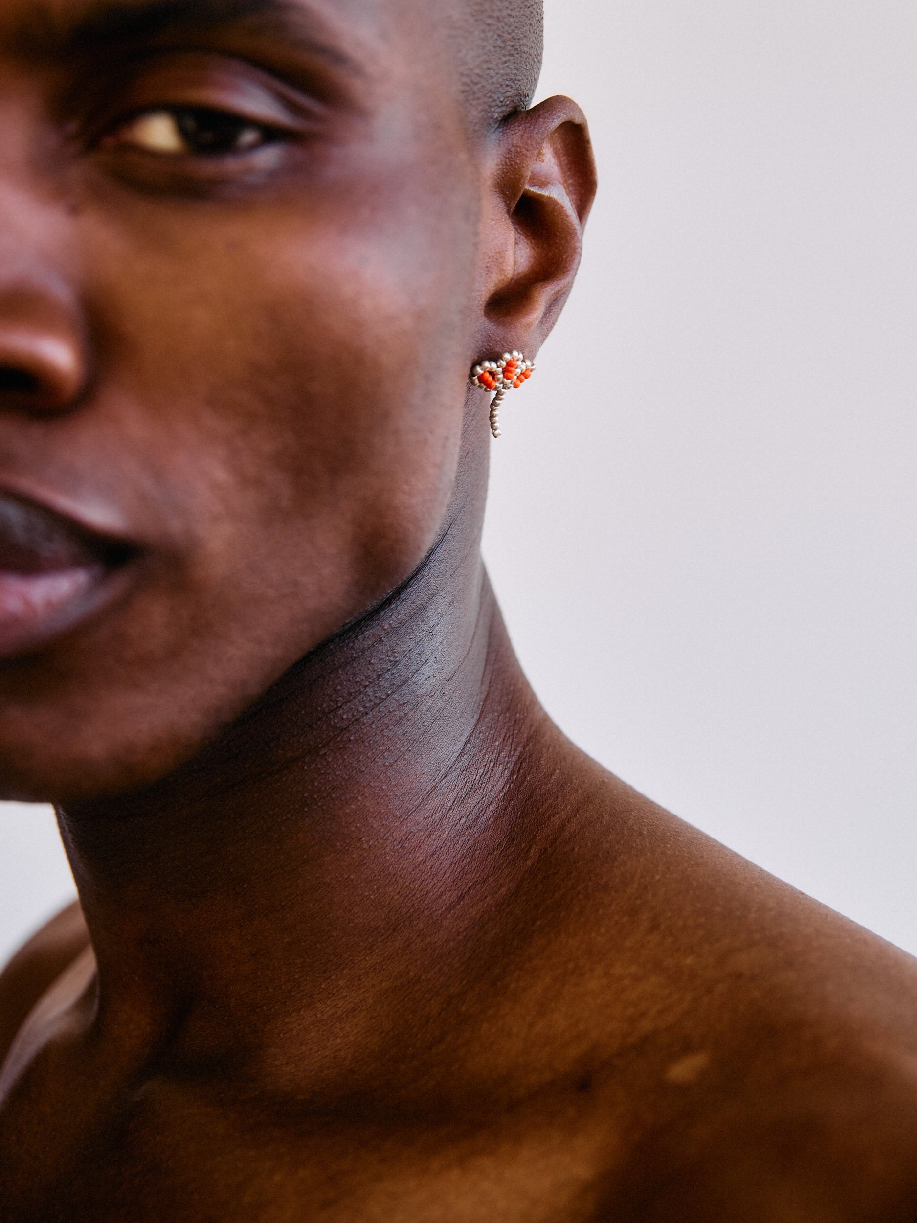 Orange Flor Ear Stick