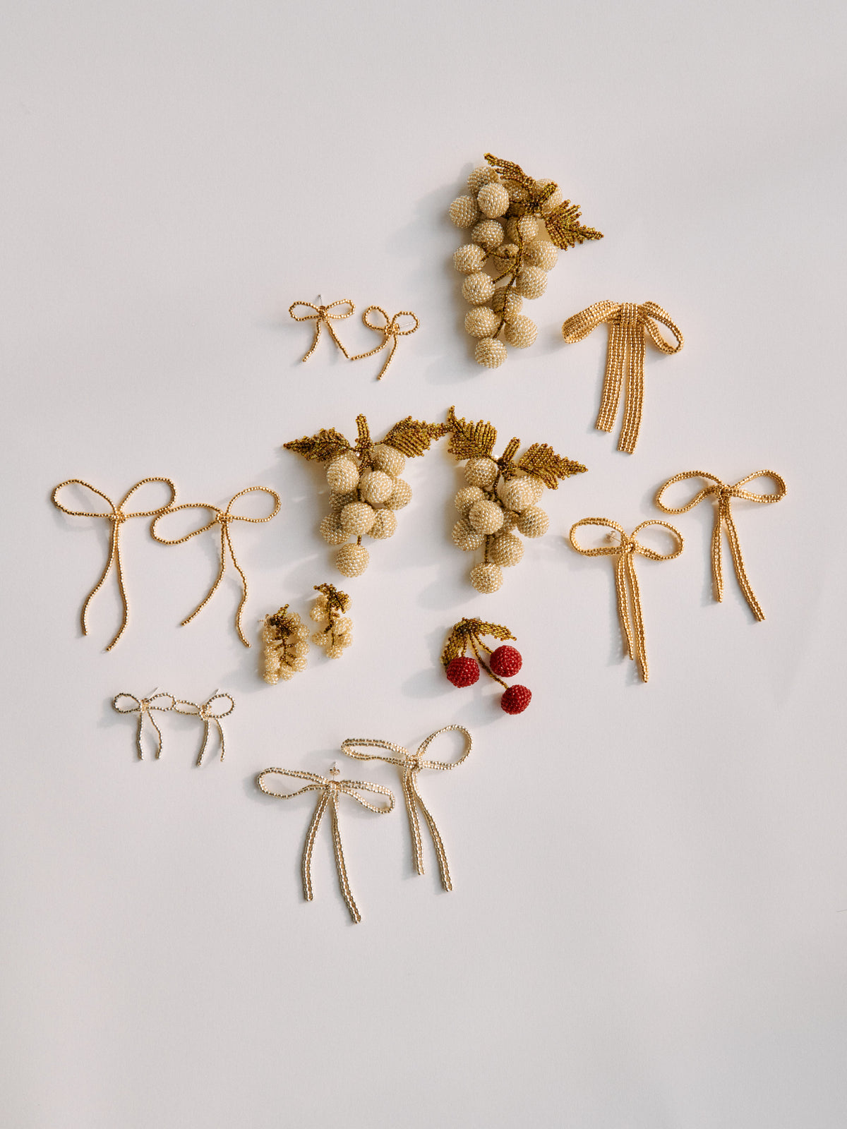 SILVER BOW EAR STICKS