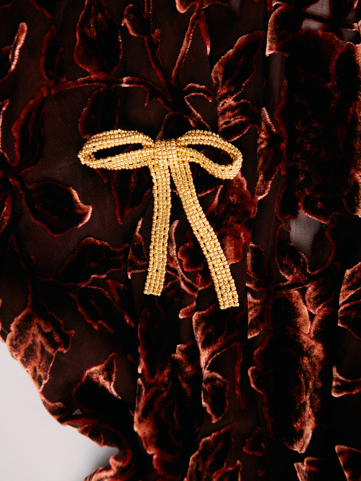 GOLD BOW BROOCH