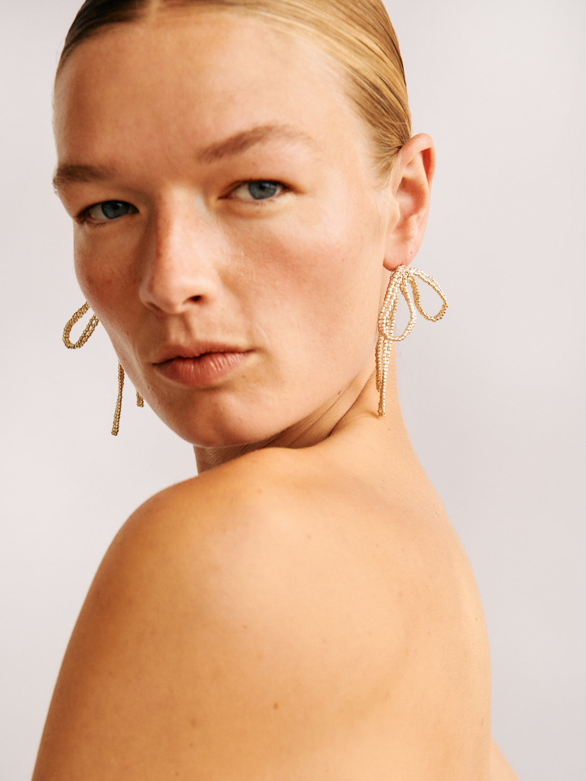SILVER BIG BOW EAR STICKS
